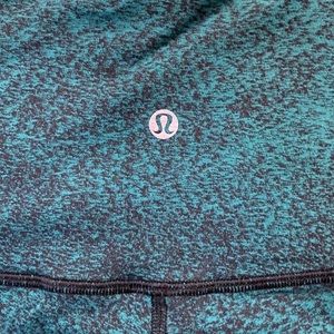 Lululemon green patterned leggings size 6